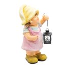 Wichtelstube-Kollektion Gartenfigur XL Bauerntochter Lisa mit Laterne Dekofigur Outdoor 40cm hoch Gartedeko Wetterfest für Außen Polyresin Gartenkinder