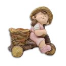 Wichtelstube-Kollektion XL Gartenfigur Katharina auf Dreirad Dekofigur mit Blumentopf Outdoor 40cm hoch 40cm breit Gartenfiguren Wetterfest für Außen Gartendeko