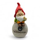 Wichtelstube-Kollektion Gartendeko Gartenzwerg Gartenwichtel Alfred sitzend auf Stein mit Willkommen Schriftzug Solar Beleuchtung Garten Schriftzug 47cm groß  für außen