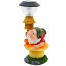 Wichtelstube-Kollektion Gartenzwerg Alfred LED Solar Gartendeko Solarleuchten für den Garten, Gartenfigur mit Solarlampe Beleuchtung Dekofigur 25 x 23 x 39cm