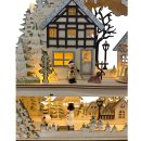 Wichtelstube Kollektion LED Schwibbogen Fachwerkhaus Kurrenden vor Weihnachtspyramide Lichterbogen Weihnachten Schwippbogen mit zusätzlichem Podest Holz